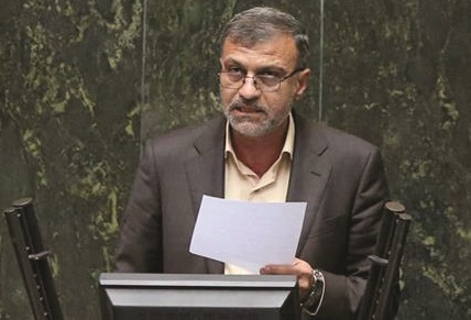 پای احمد مرادی در کفش وزیر اقتصاد